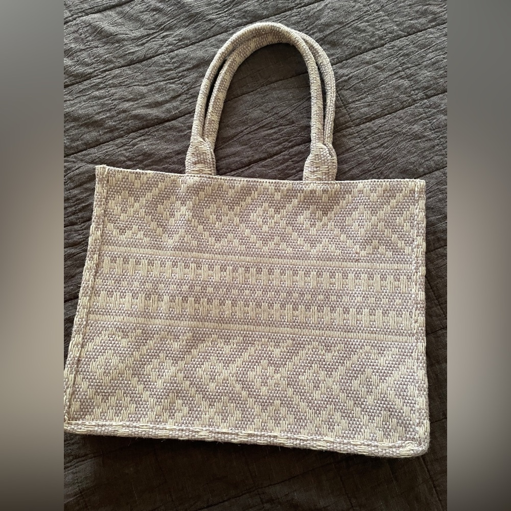 H&M book tote